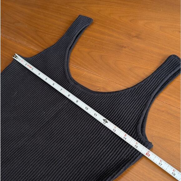 Aqua Black Knit Slim Fit Sleeveless Tank Top, size S - Picture 4 of 6